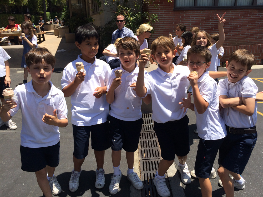 Final moms lunch of the year