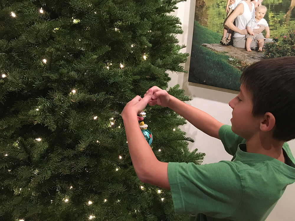 ethan-decorating